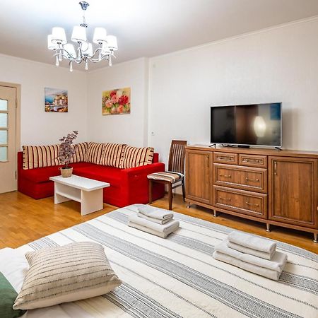 Just Another Comfy Apartment On The Main Squere. 2 Bedrooms, Own Heating, Ac Lviv Ngoại thất bức ảnh