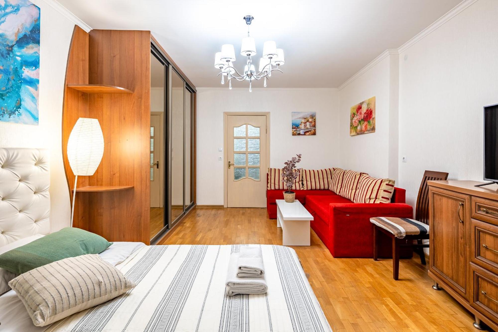 Just Another Comfy Apartment On The Main Squere. 2 Bedrooms, Own Heating, Ac Lviv Ngoại thất bức ảnh