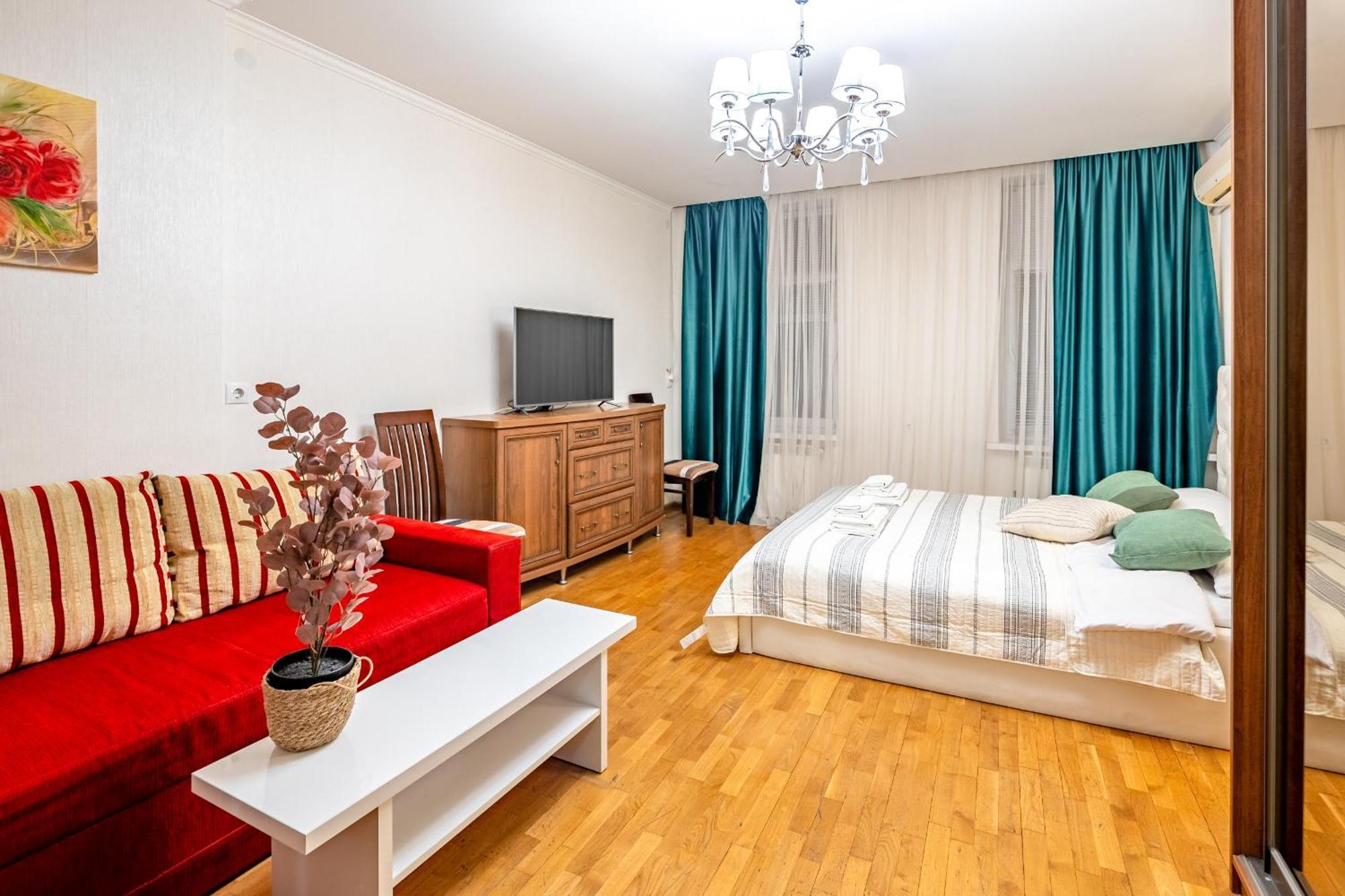 Just Another Comfy Apartment On The Main Squere. 2 Bedrooms, Own Heating, Ac Lviv Ngoại thất bức ảnh