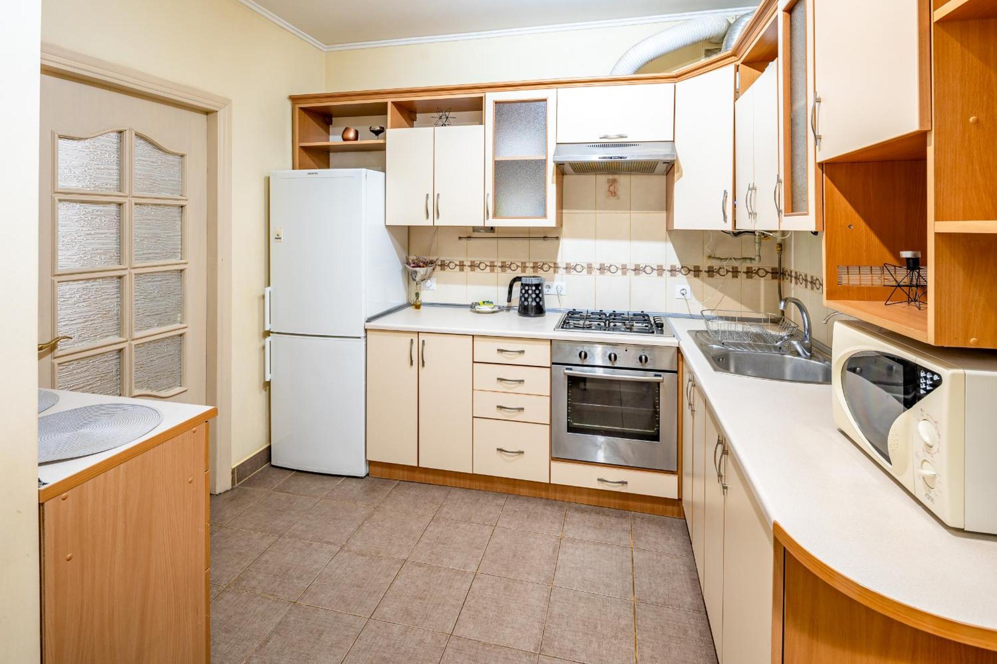 Just Another Comfy Apartment On The Main Squere. 2 Bedrooms, Own Heating, Ac Lviv Ngoại thất bức ảnh
