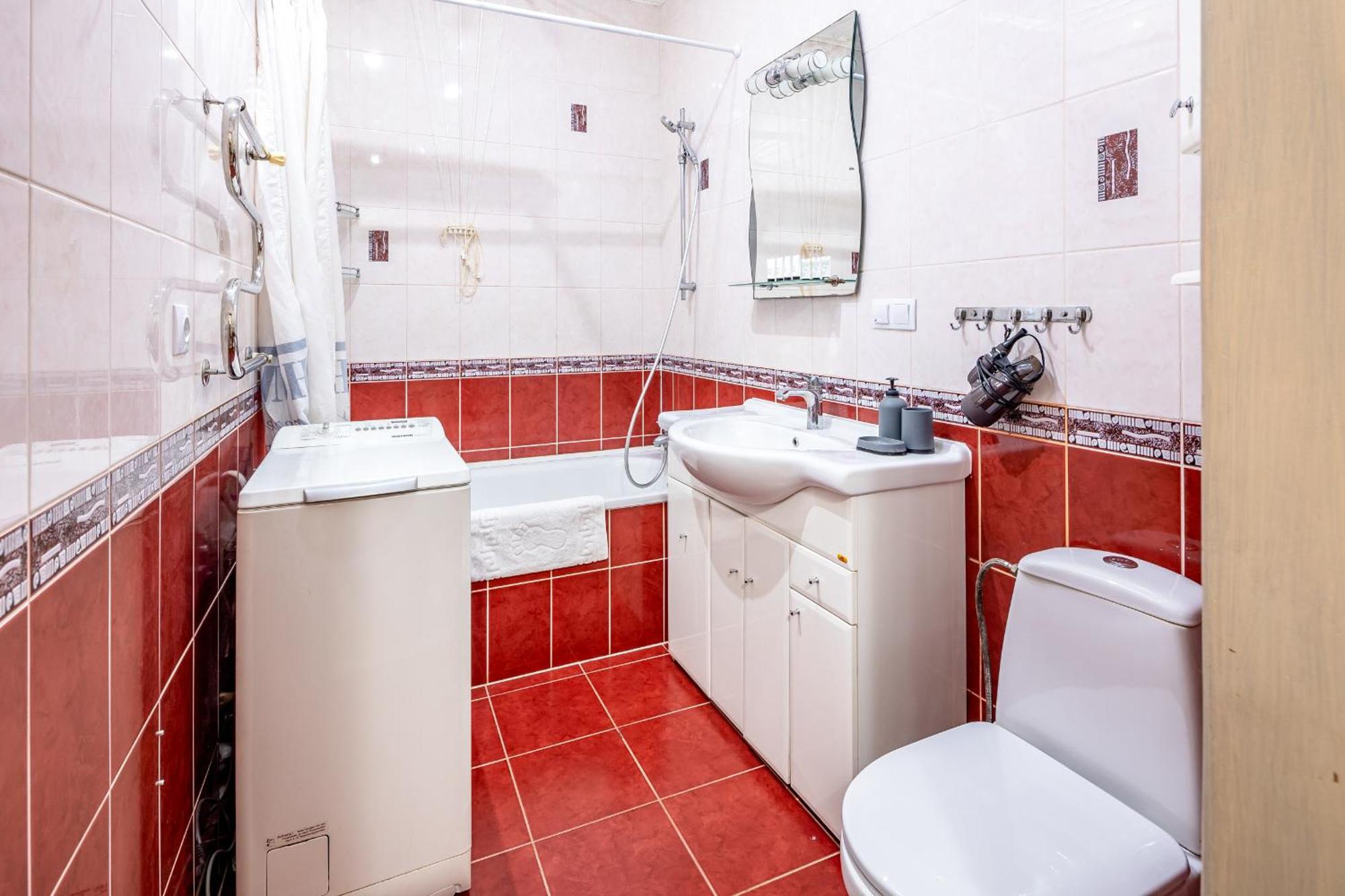 Just Another Comfy Apartment On The Main Squere. 2 Bedrooms, Own Heating, Ac Lviv Ngoại thất bức ảnh
